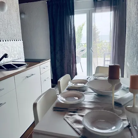 Lea דירה קריקווניצה