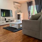 Apartment Lea